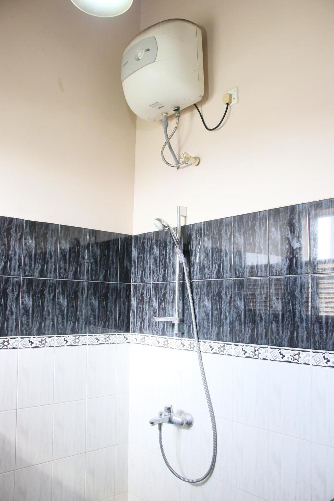 Caritas Rest Hotel Galle Ngoại thất bức ảnh