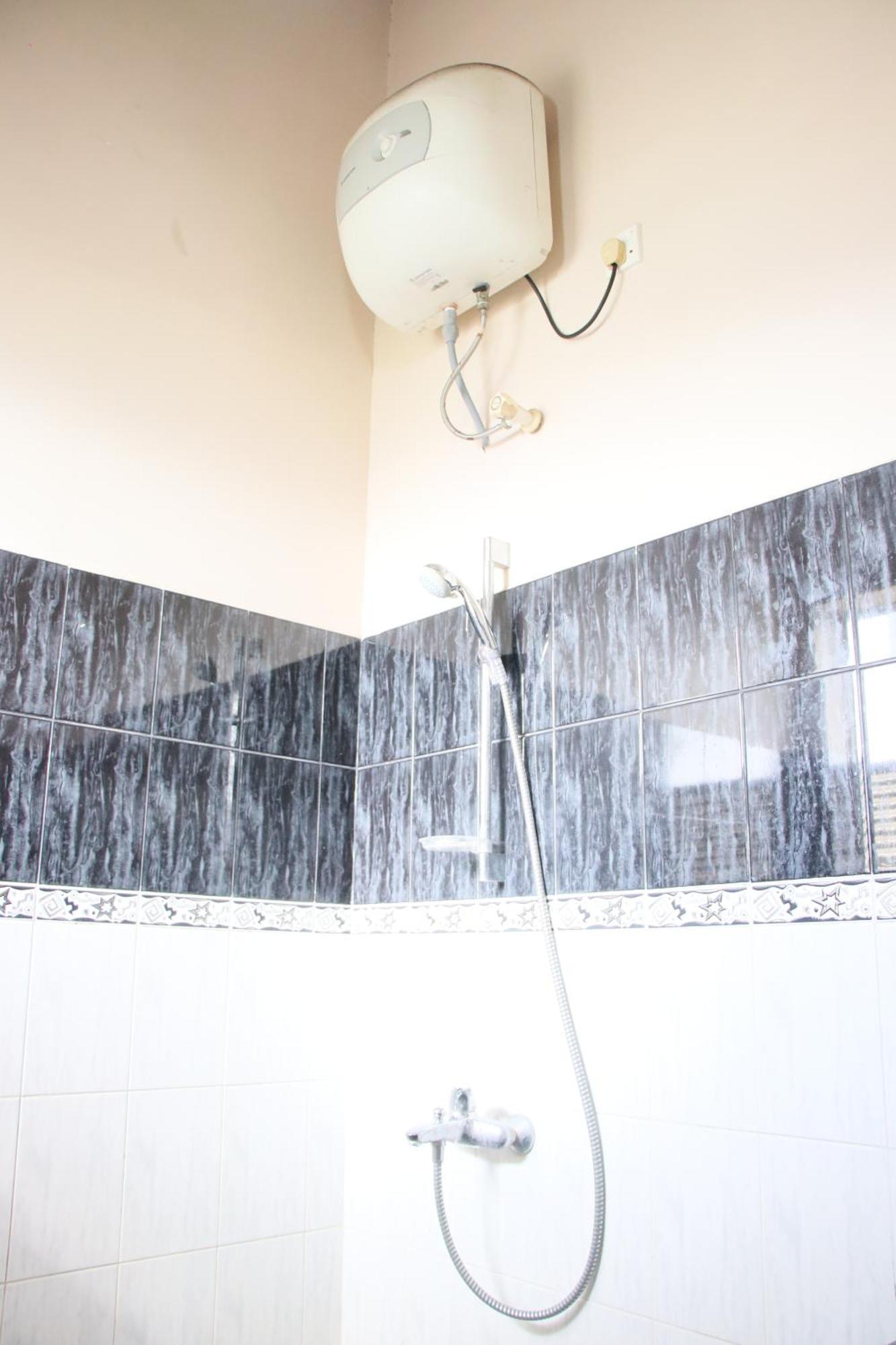 Caritas Rest Hotel Galle Ngoại thất bức ảnh