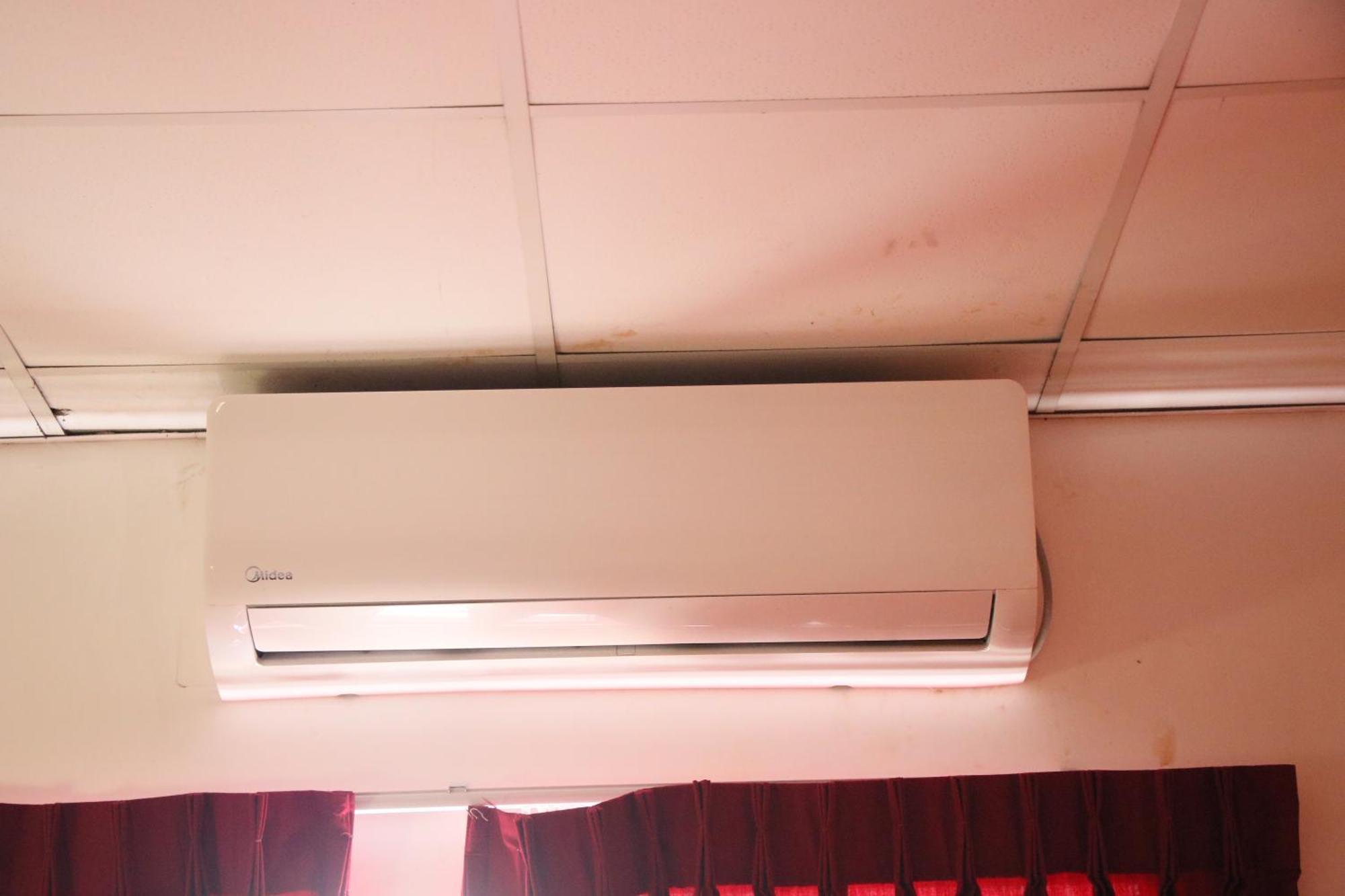 Caritas Rest Hotel Galle Ngoại thất bức ảnh