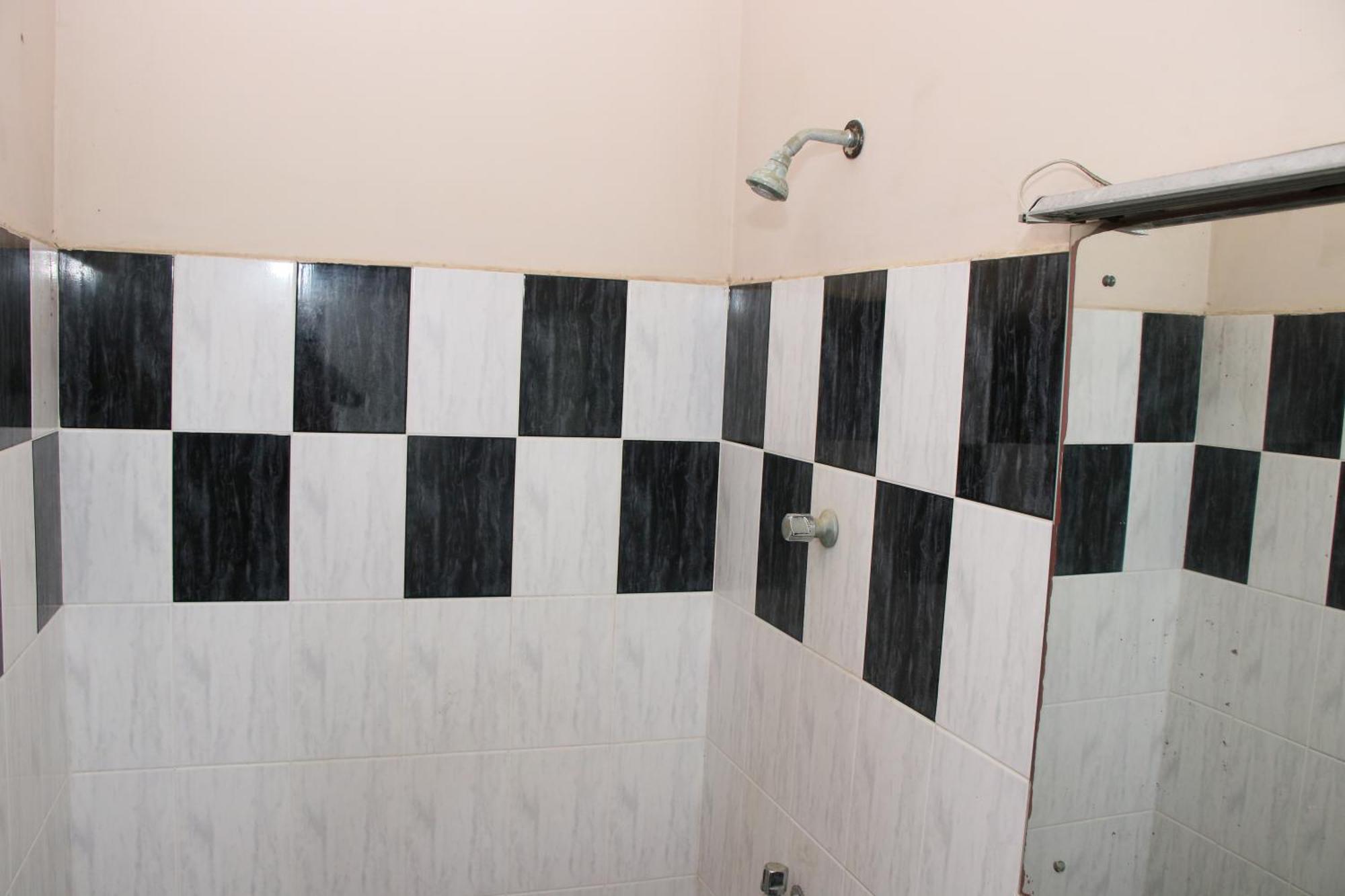 Caritas Rest Hotel Galle Ngoại thất bức ảnh